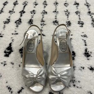 Vintage Emma Hope Silver Bow Slingback Heels